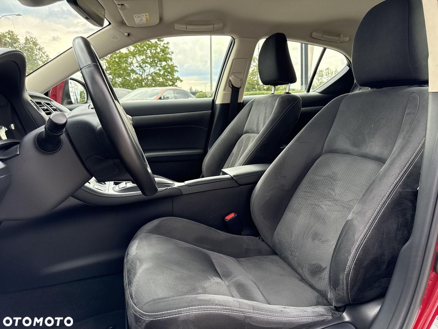 Lexus CT - 11