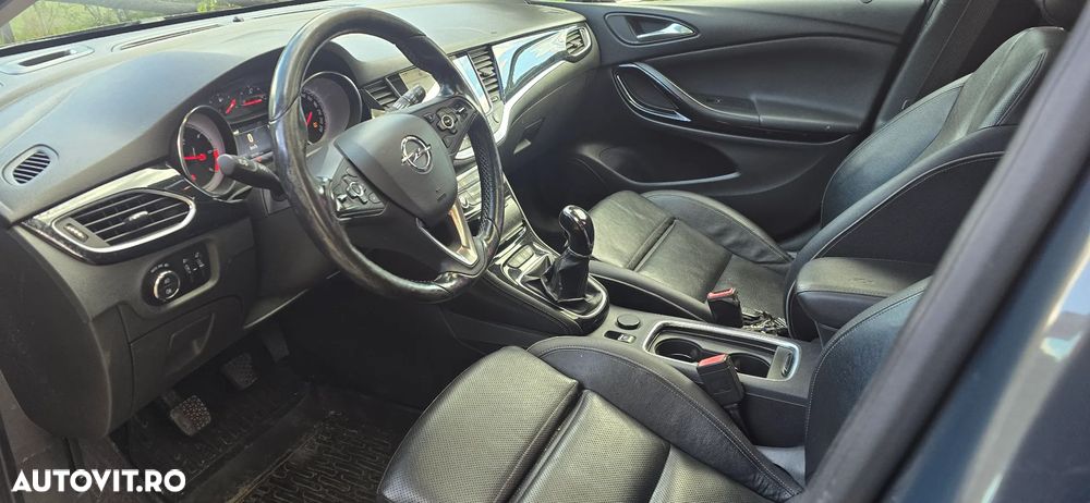 Opel Astra 1.6 CDTI ECOTEC Start/Stop Cosmo - 8