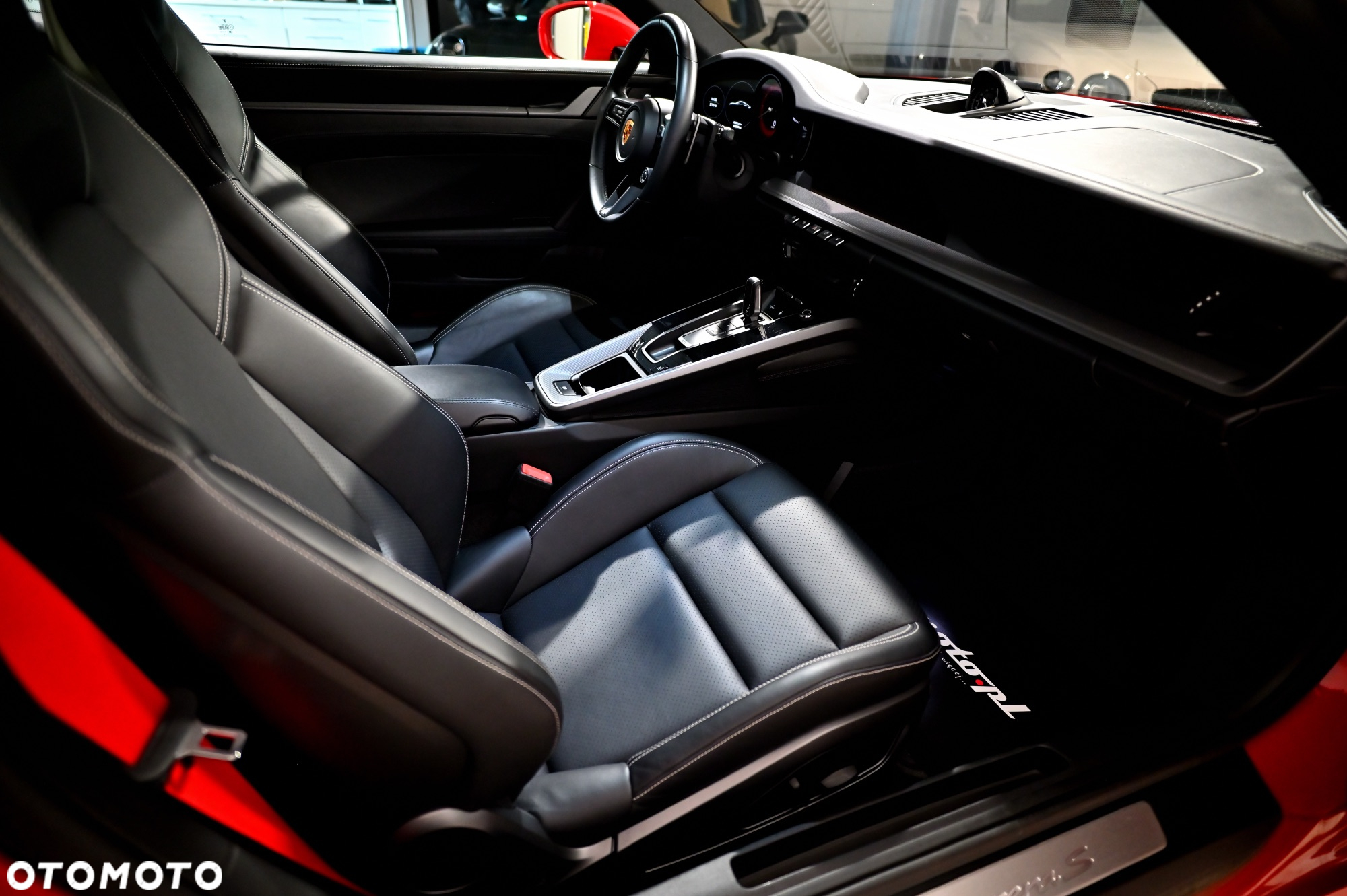 Porsche 911 Carrera S - 11