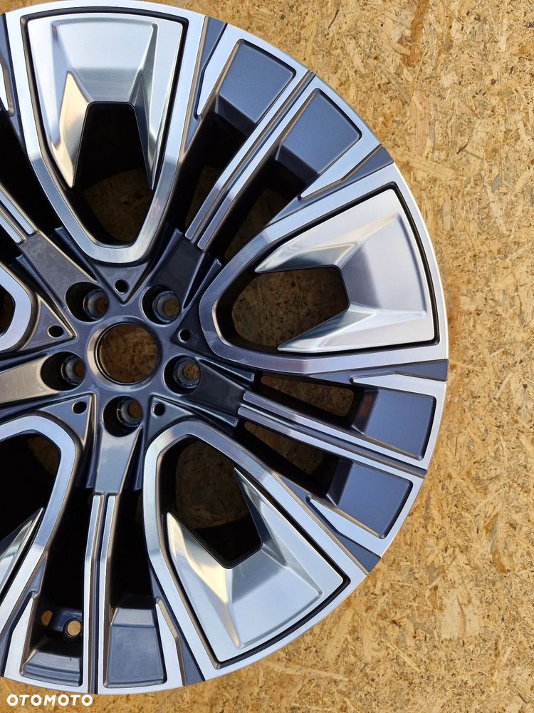 BMW i7 G70 20" Felga 5A19DE7 - 5