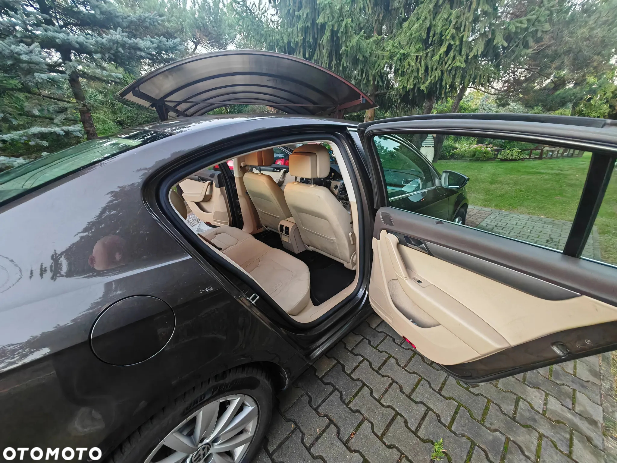 Volkswagen Passat - 15