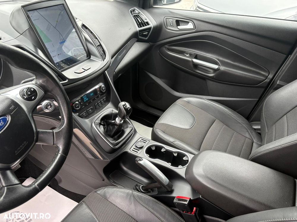 Ford Kuga 2.0 TDCi 4x4 Titanium - 3