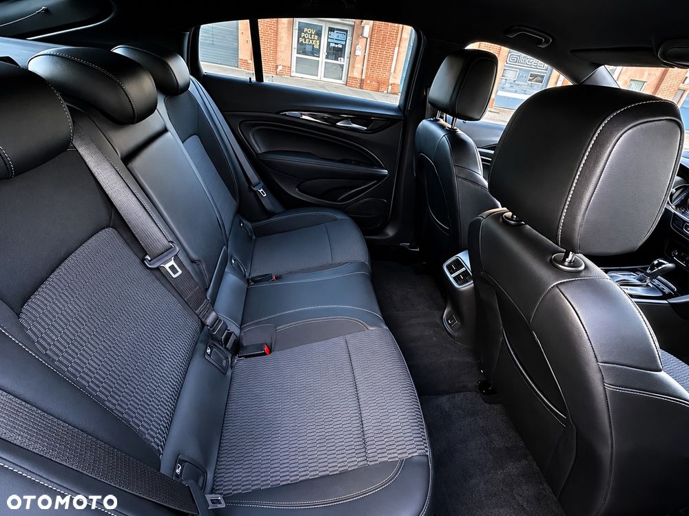 Opel Insignia 1.5 T Exclusive S&S - 18