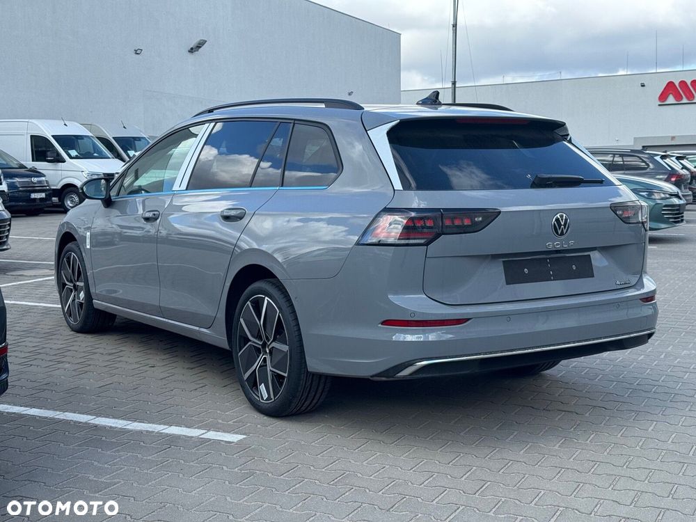 Volkswagen Golf - 11