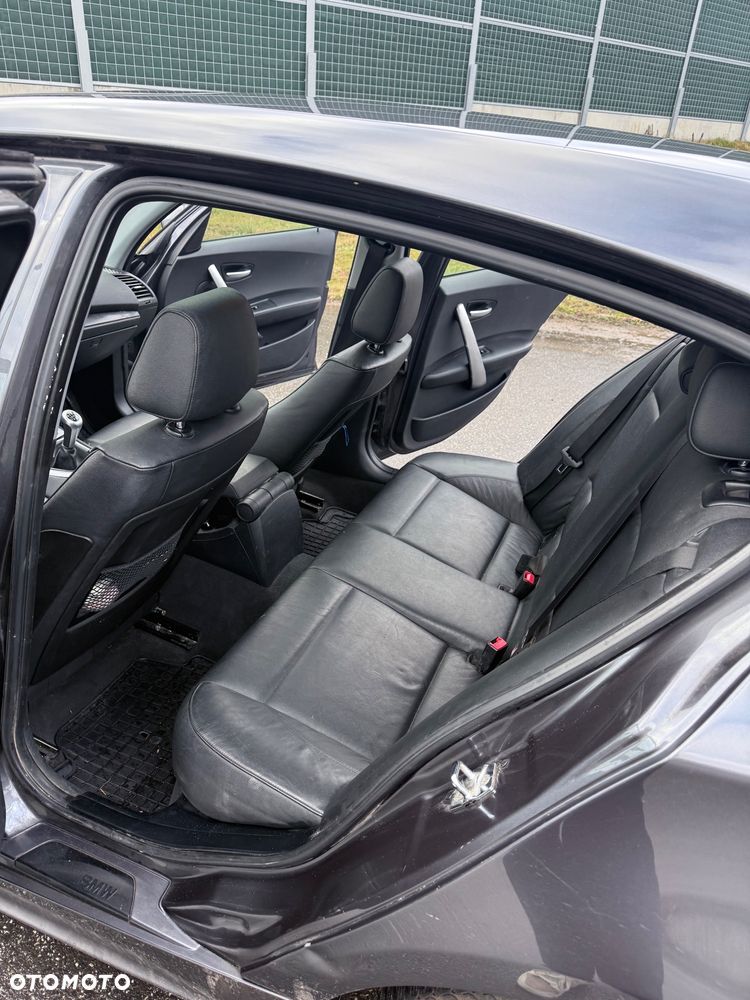 BMW Seria 1 120i - 12