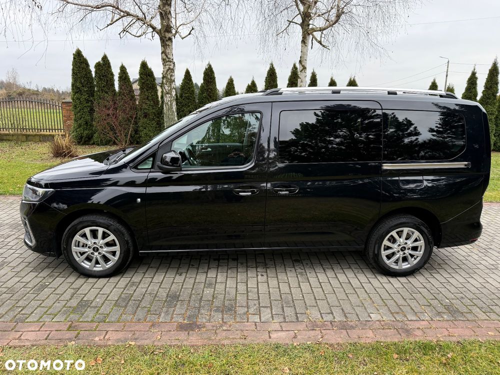 Ford Tourneo Connect Grand - 16