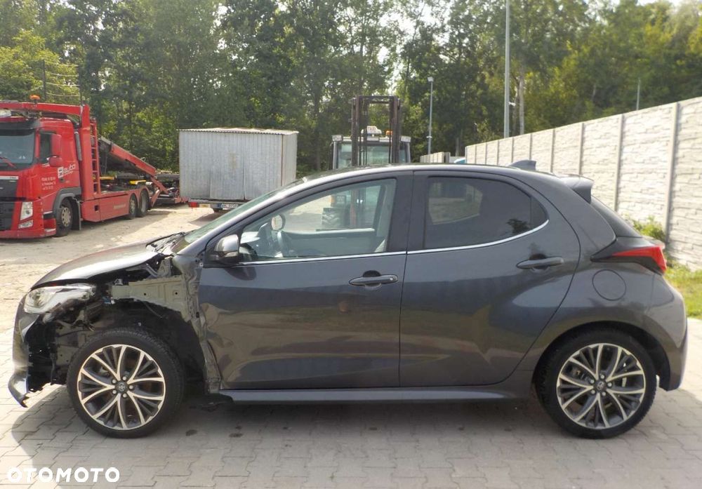 Toyota Yaris - 11