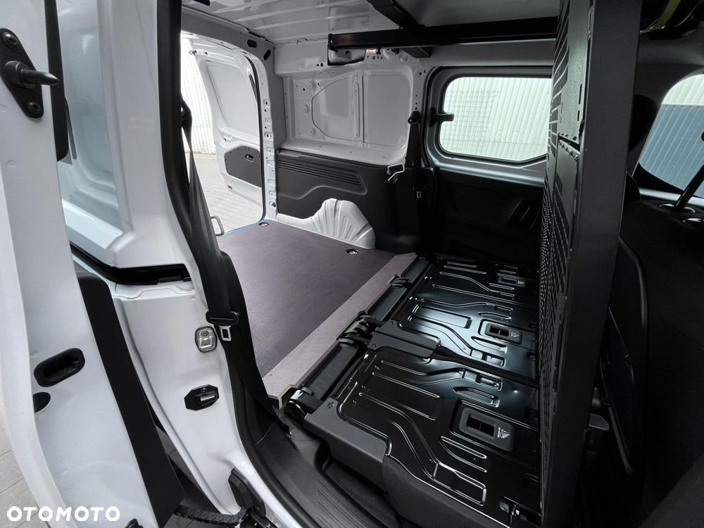 Peugeot Partner - 13