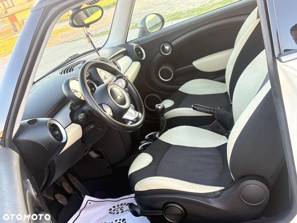 MINI Cooper Standard - 9