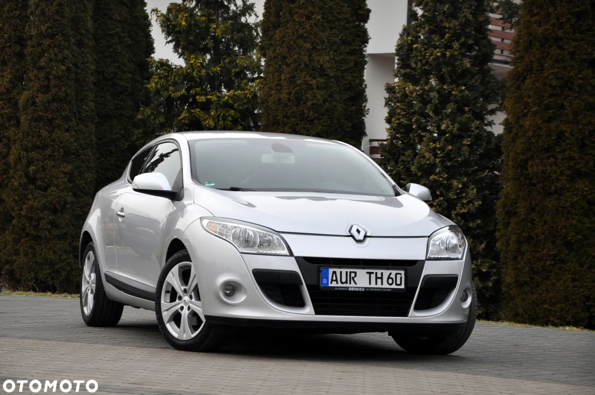 Renault Megane TCe 180 Coupe Dynamique - 1