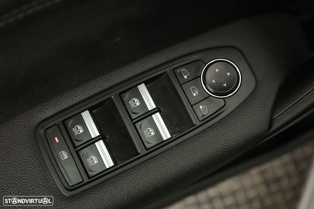 Renault Captur 1.0 TCe Techno - 21