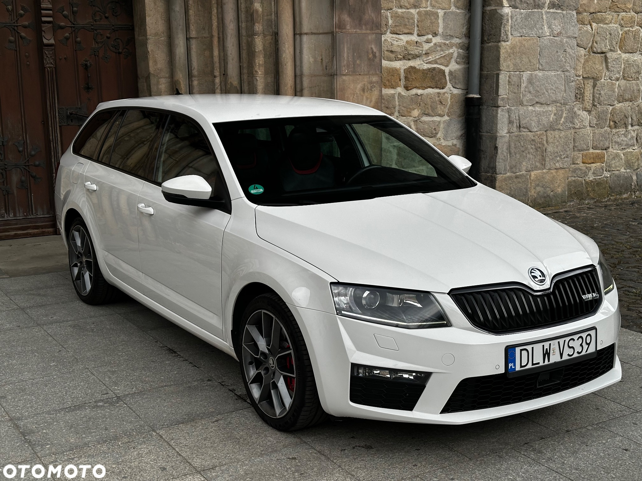 Skoda Octavia 2.0 TDI RS DSG - 30
