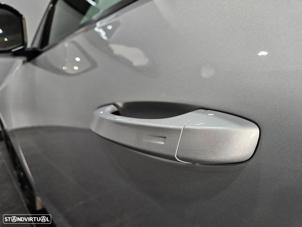 Opel Astra 1.2 T GS Aut. - 30