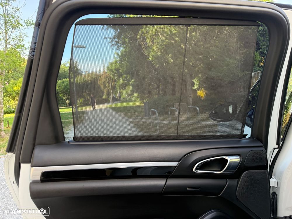 Porsche Cayenne S Tiptronic S - 27