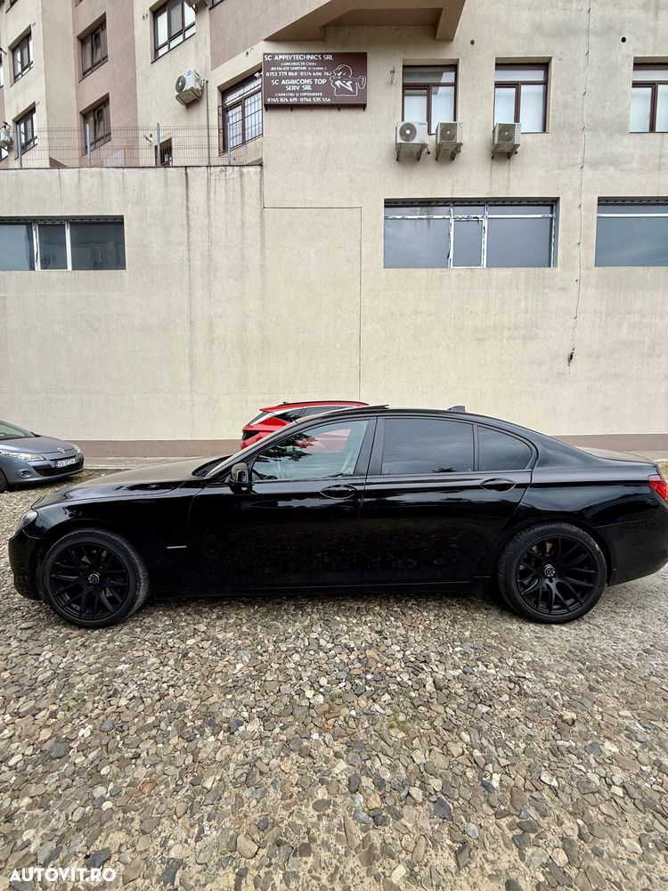 BMW Seria 7 730d Aut. - 12