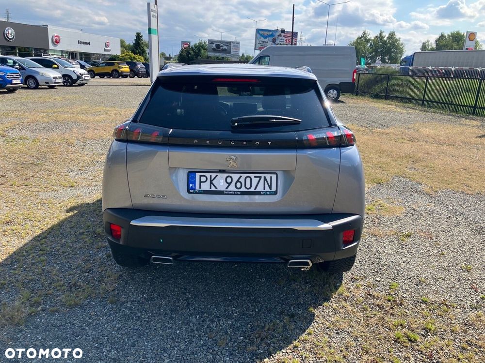 Peugeot 2008 1.2 PureTech Allure Pack S&S EAT8 - 11