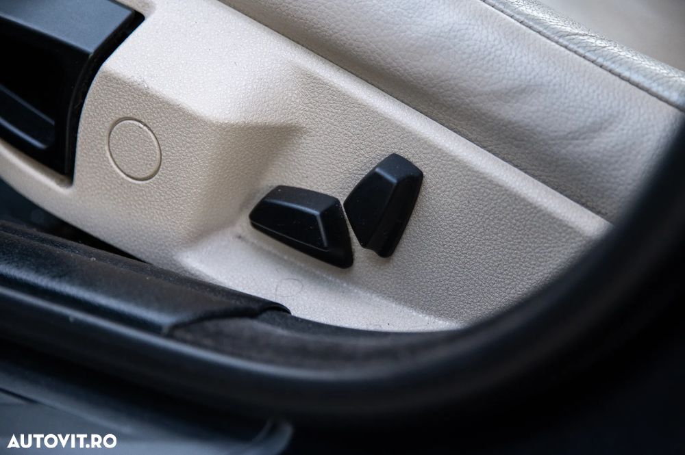 BMW Seria 5 520d Aut. - 38