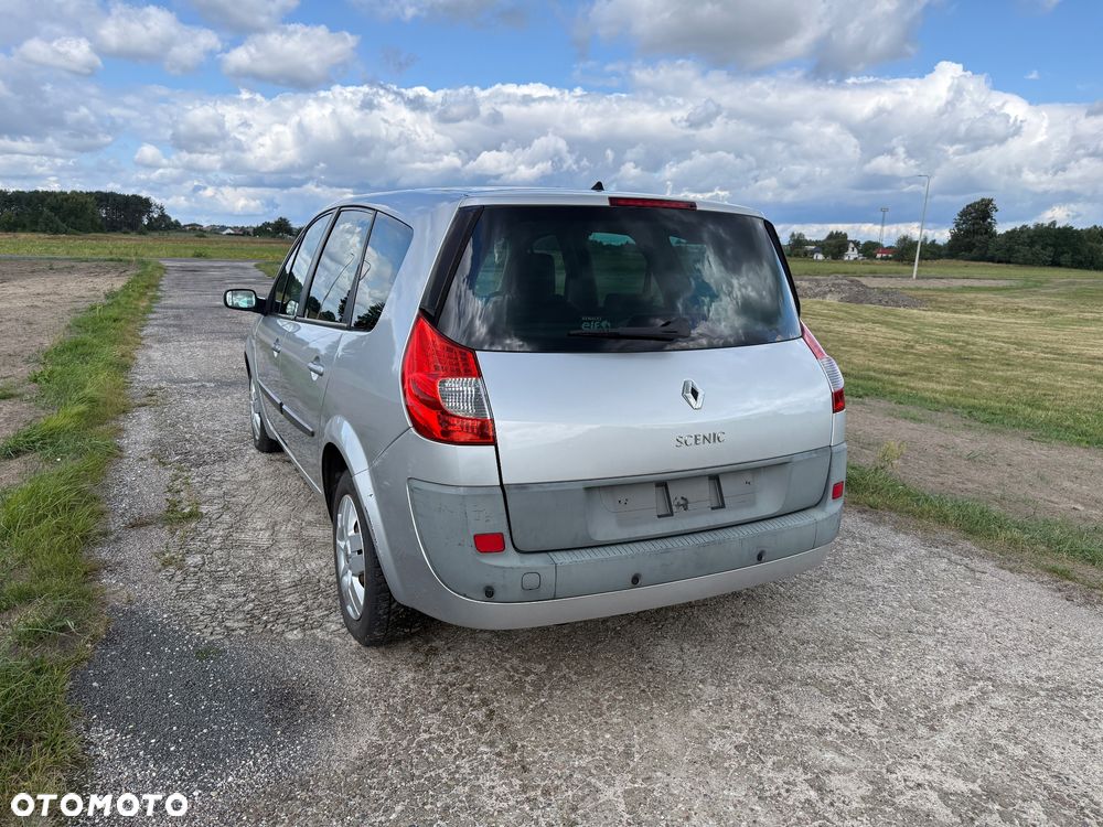 Renault Grand Scenic Gr 1.9 dCi Infinity - 8
