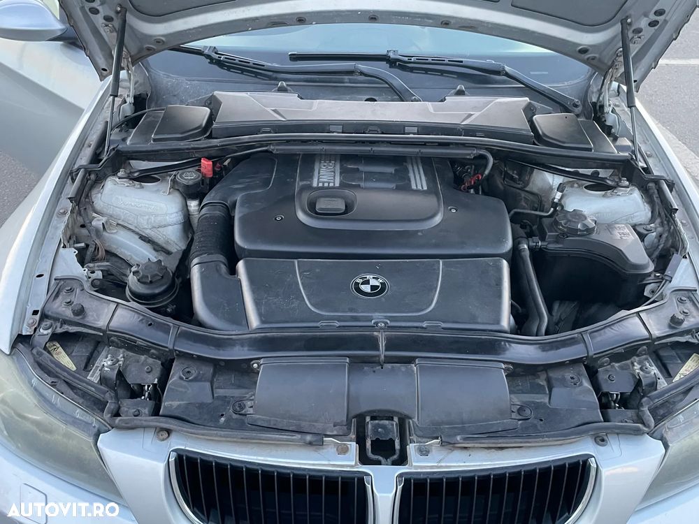 BMW Seria 3 320d - 10