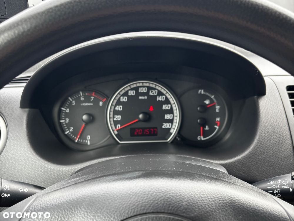 Suzuki Swift - 18
