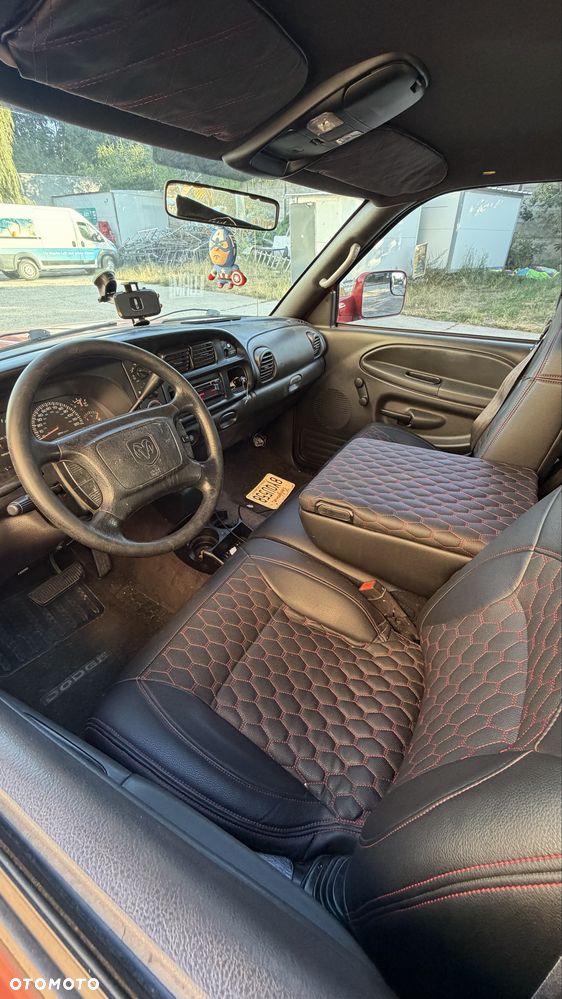 Dodge RAM - 2