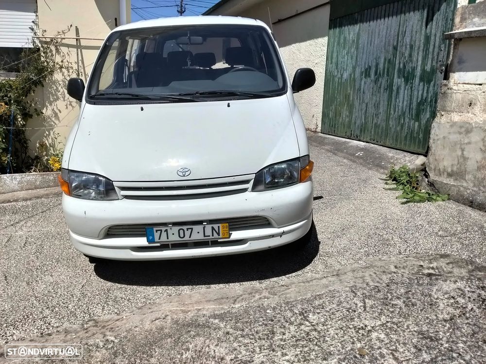 Toyota HiAce 2.4 D LXH12LB - 5