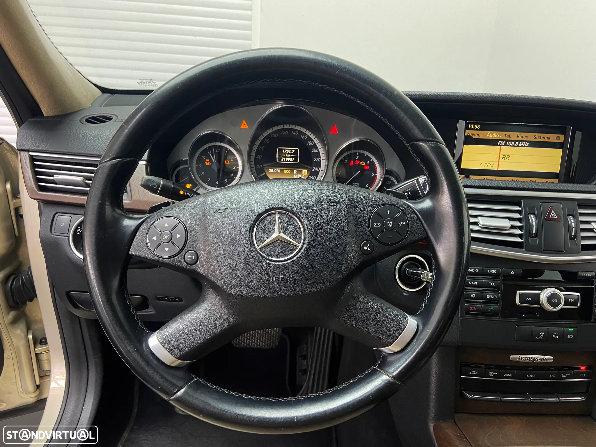 Mercedes-Benz E 250 CDi Avantgarde BlueEfficiency Auto. - 14