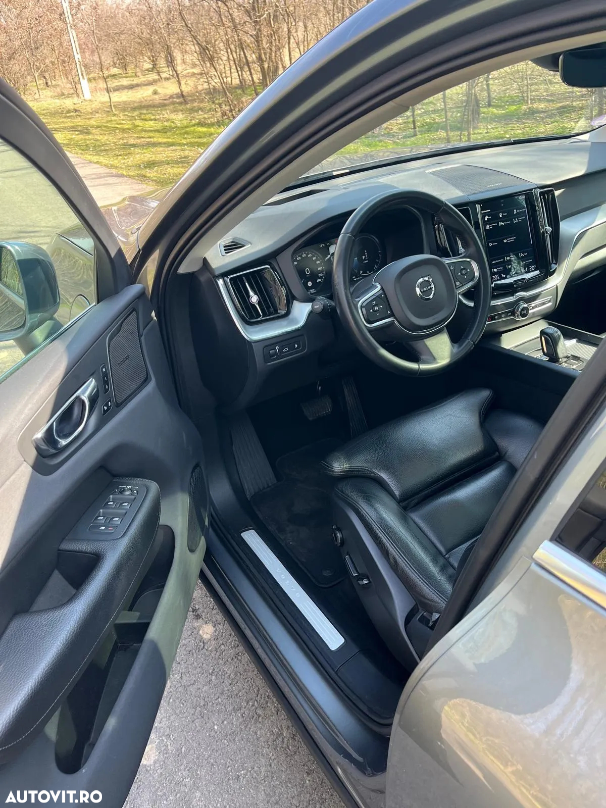Volvo XC 60 T8 Twin Engine AWD Momentum - 10