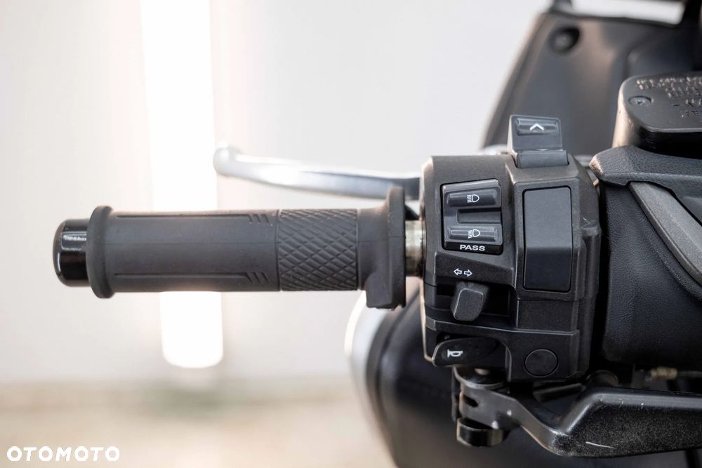 Yamaha Tmax - 29