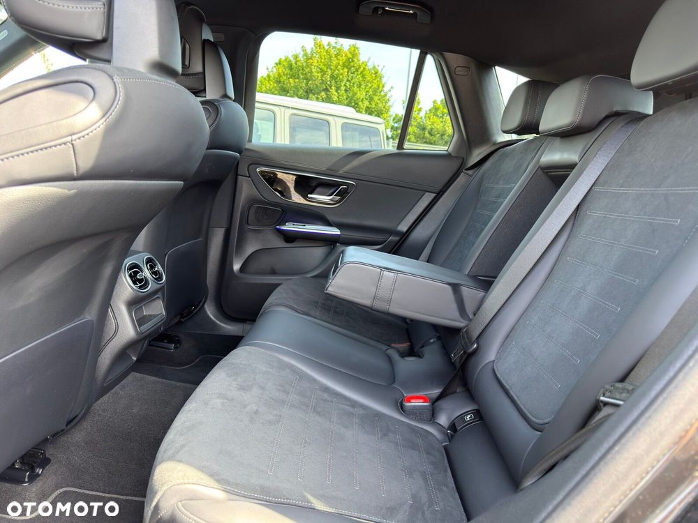 Mercedes-Benz GLC 300 d mHEV 4-Matic AMG Line - 26