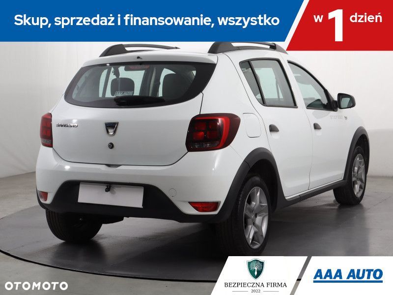 Dacia Sandero - 6