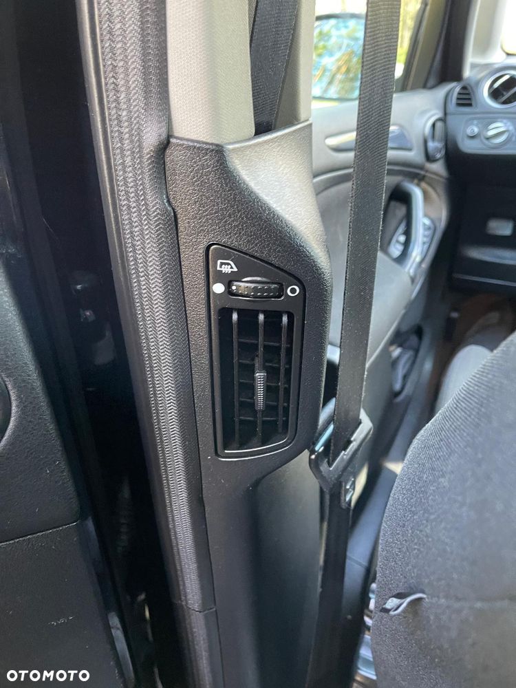 Ford S-Max 2.0 TDCi Titanium - 14