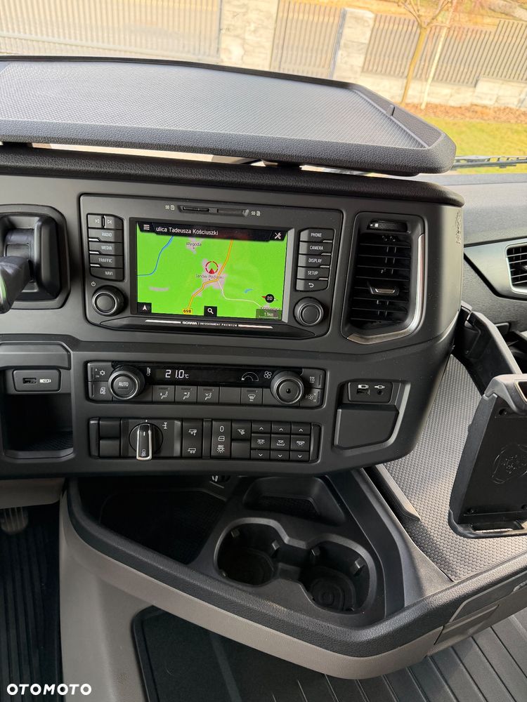 Scania Scania R500 / sprowadzona / cała na poduszkach / Hydraulika / FULL LED / Alufelgi / Nawigacja / Kamera - 32