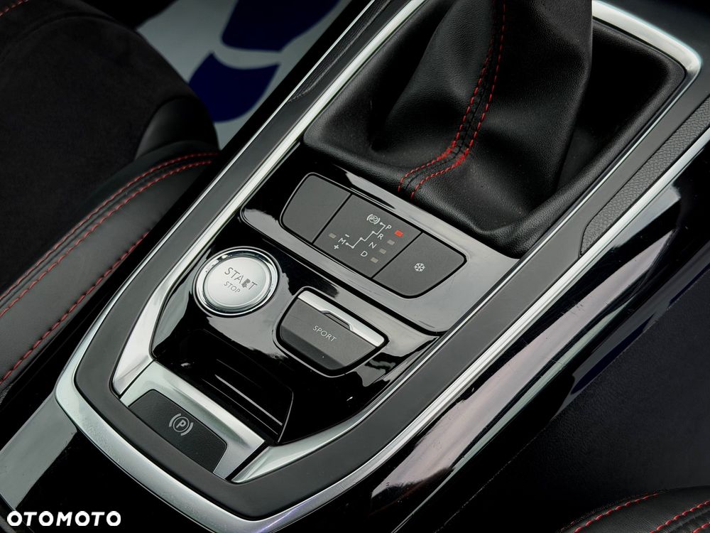 Peugeot 308 BlueHDi FAP 180 EAT8 Stop & Start GT - 37