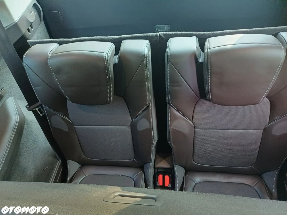 Renault Espace 1.6 dCi Energy Initiale Paris EDC 7os - 36