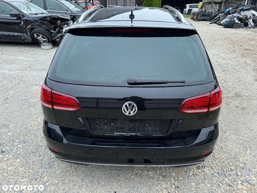 Volkswagen Golf 1.6 TDI SCR DSG Comfortline - 10