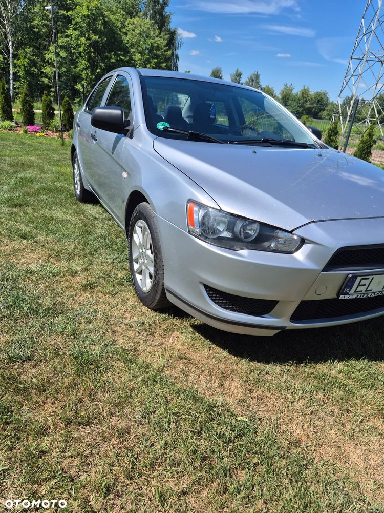 Mitsubishi Lancer 1.5 - 12