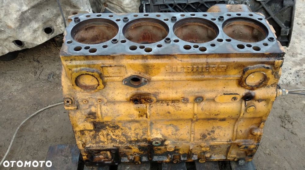 Blok Silnika LIEBHERR D904 D 904 NA 904 T CZĘŚCI WAŁ KORBOWY GŁOWICA TŁOK - 4