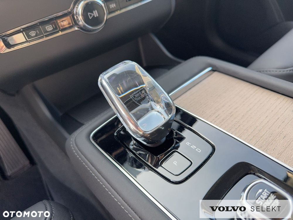Volvo XC 90 - 21