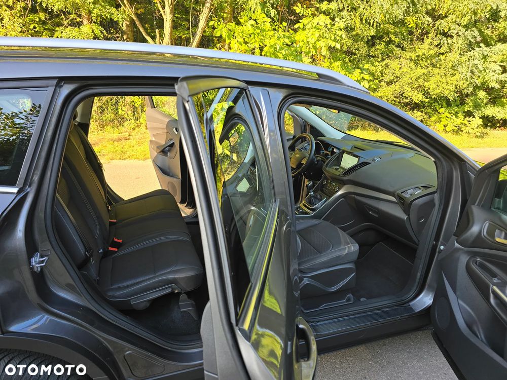 Ford Kuga 1.5 EcoBoost 2x4 Cool & Connect - 22