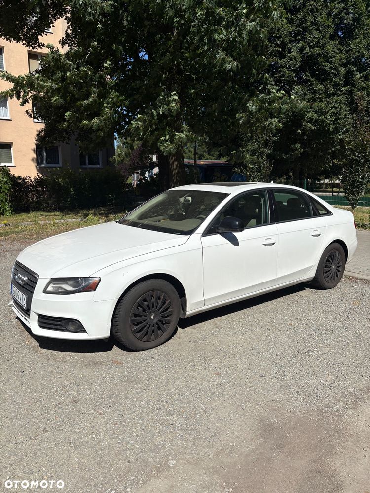 Audi A4 Limousine - 1