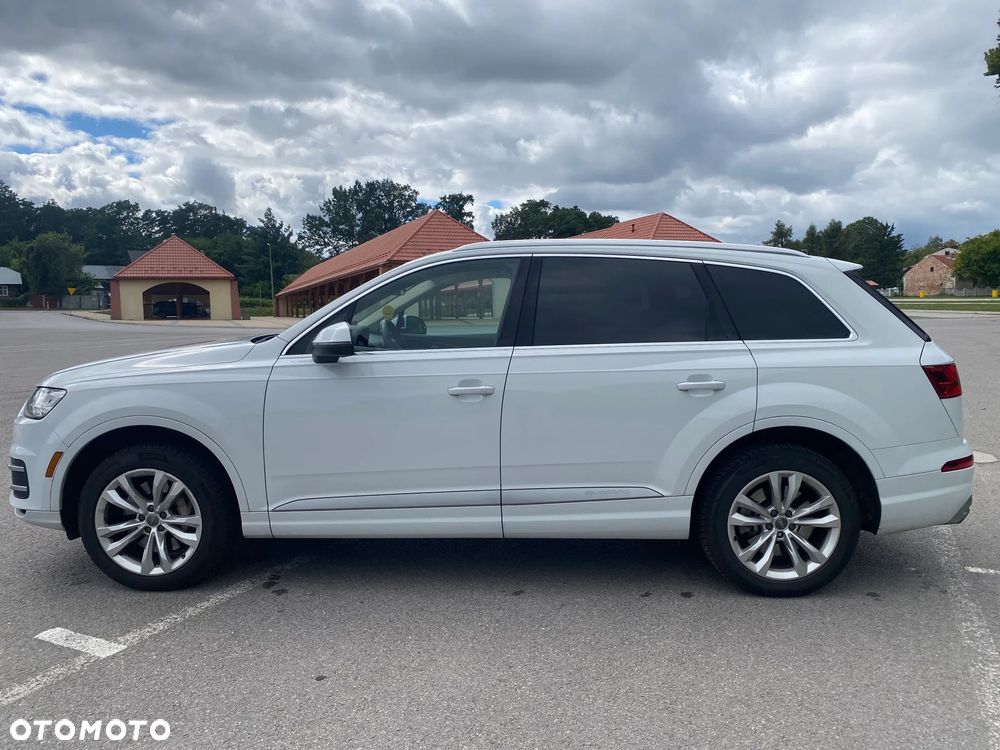 Audi Q7 2017 photo 4