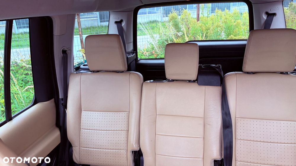Land Rover Discovery 2.7D V6 HSE - 3