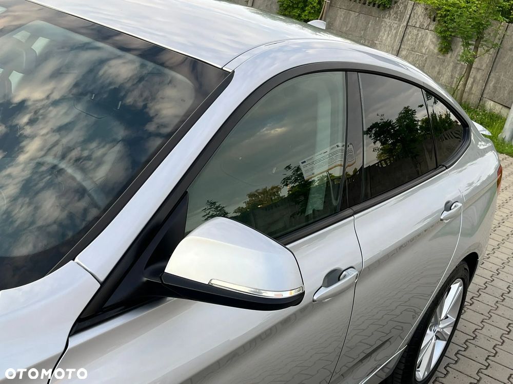 BMW 3GT 318d Modern Line - 16