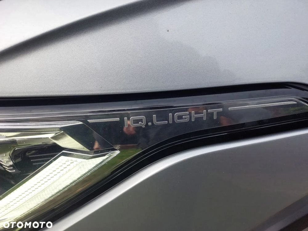 Volkswagen Tiguan 2.0 TDI SCR 4MotION DSG R-Line - 27