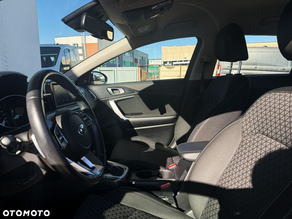 Kia Ceed 1.4 T-GDI M DCT - 13