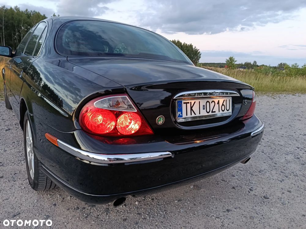Jaguar S-Type - 11