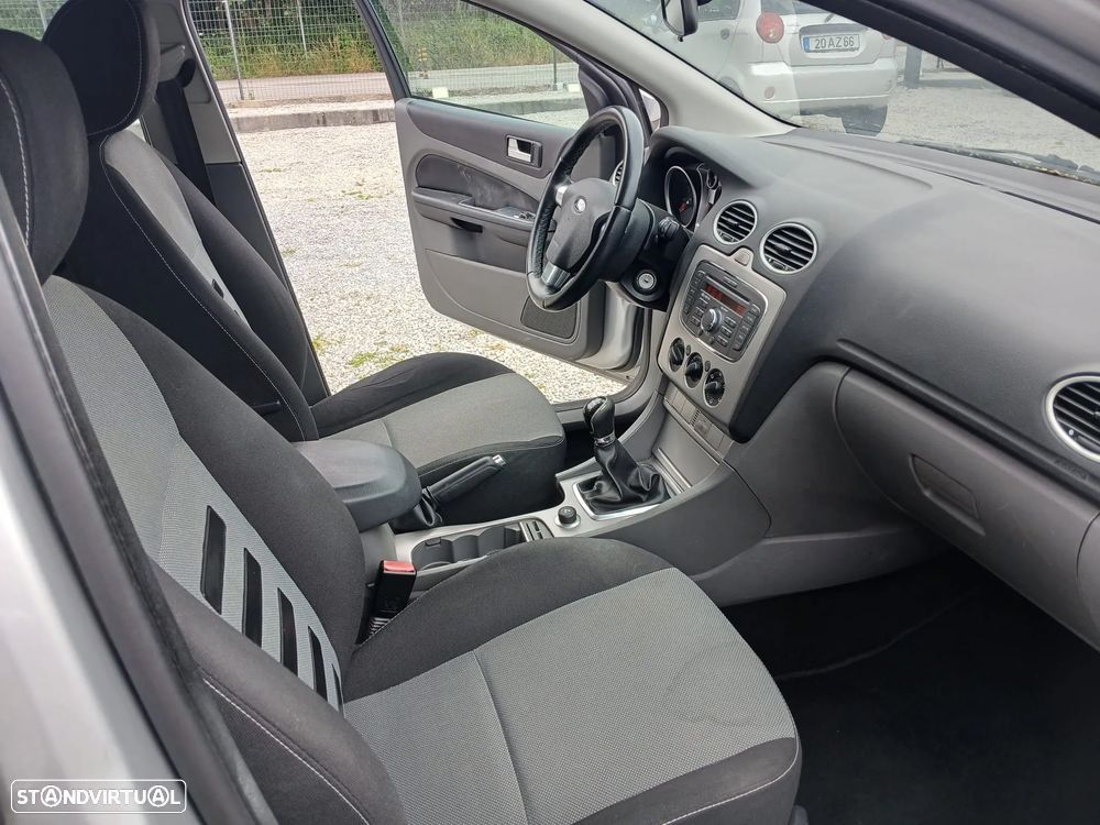 Ford Focus SW 1.4 16V Trend - 2