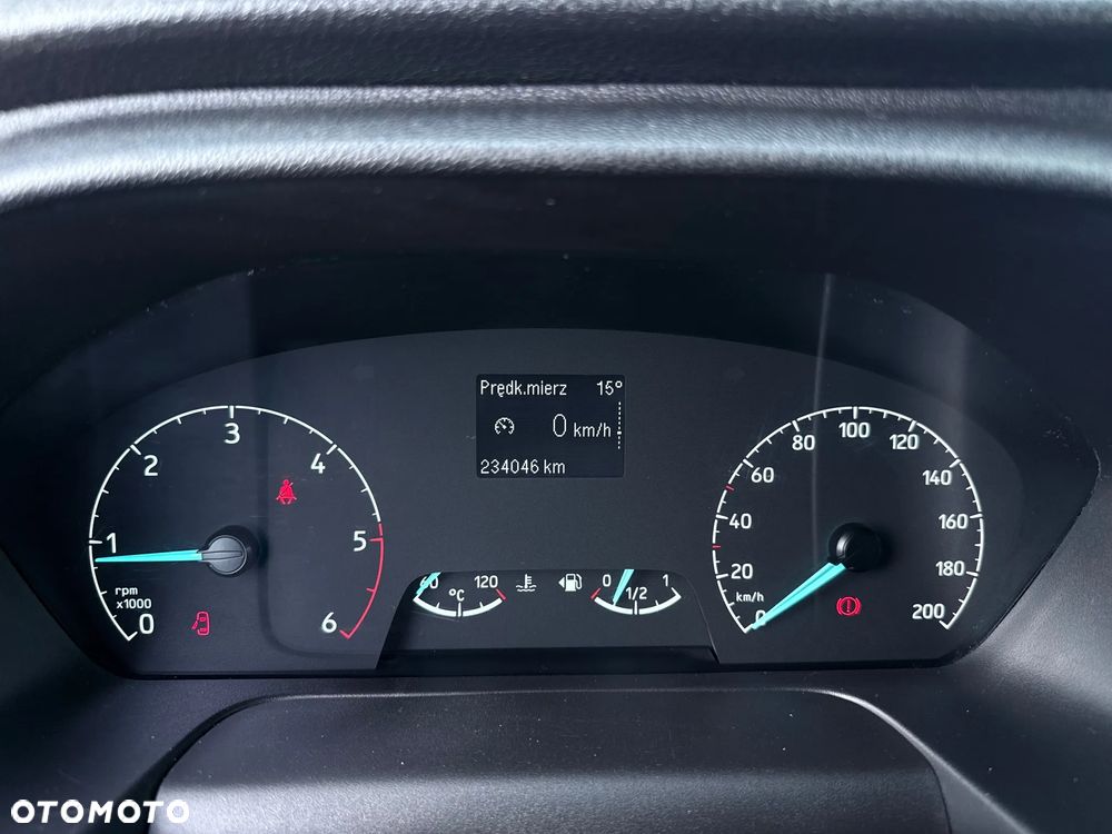 Ford Tourneo Custom 2.0 EcoBlue L2 Trend - 17
