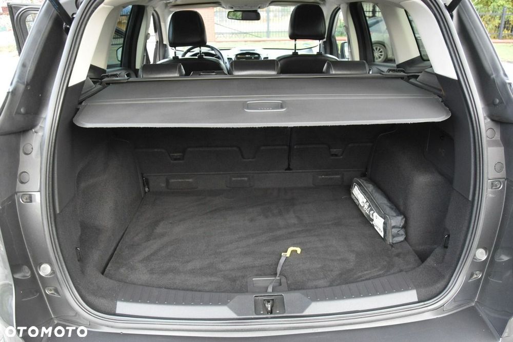 Ford Kuga 2.0 TDCi 2x4 Titanium - 20